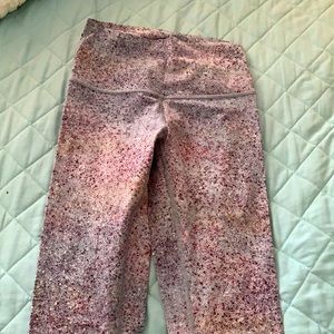 Size 4 - lululemon leggings - luxtreme fabric - 25"